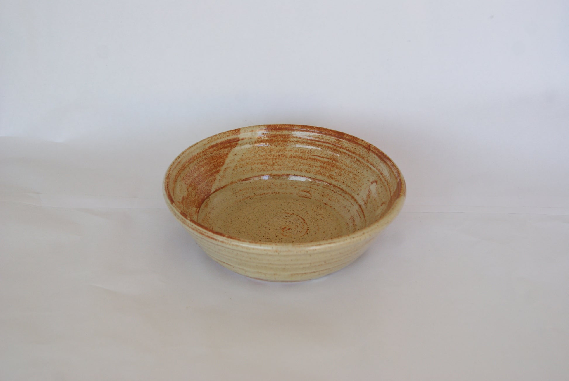 Medium-sized bowl