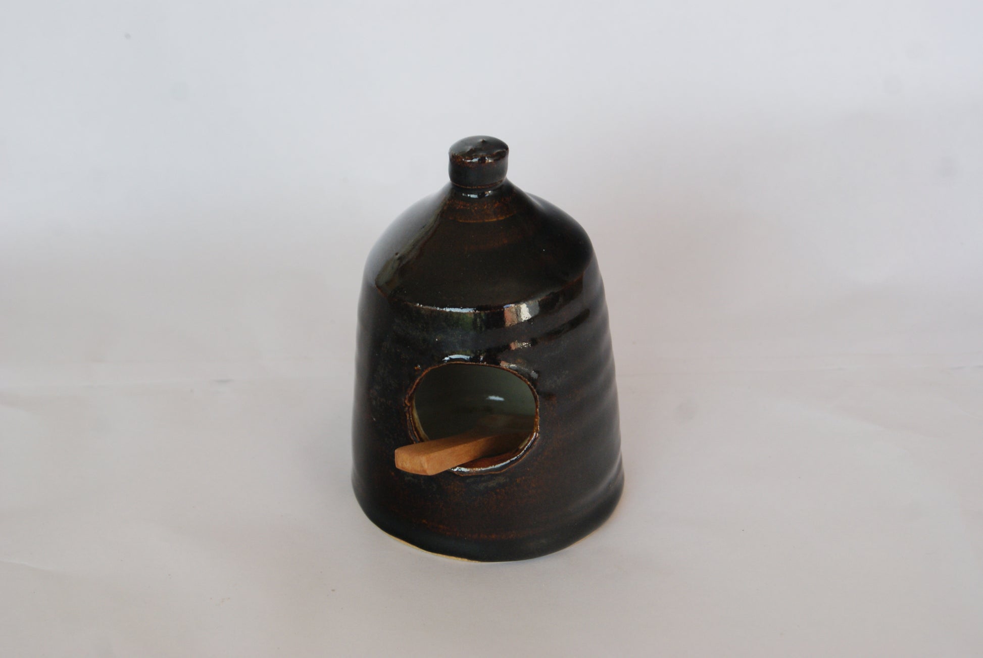 Salt pig - dark brown outside, cream inside